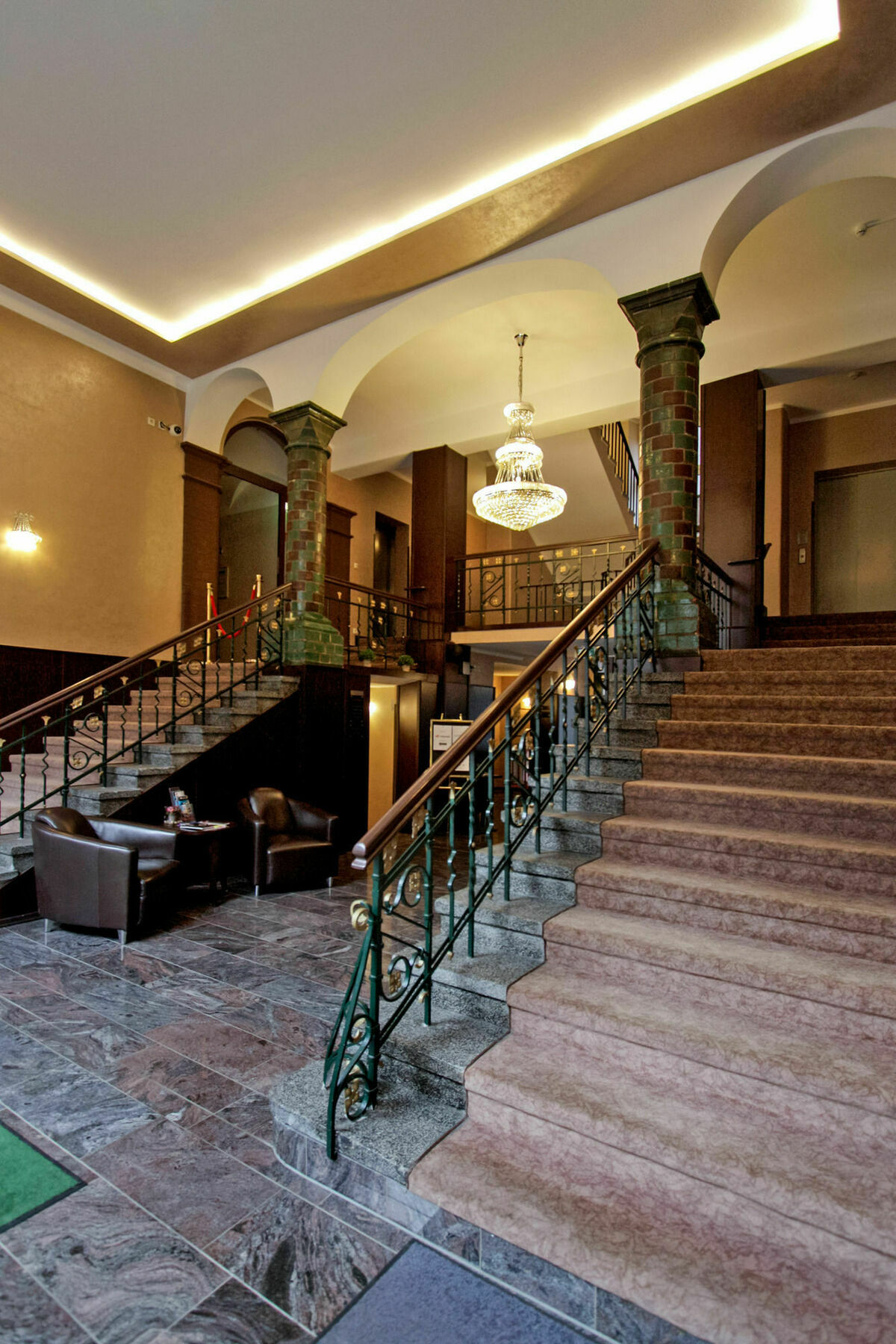 Grand Palace Hotel Hannover Bagian luar foto